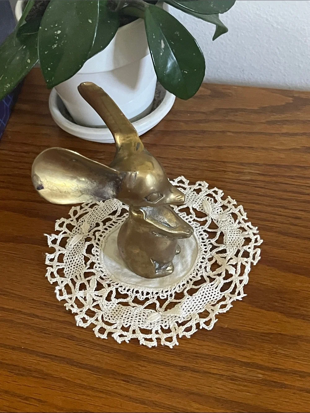Brass mouse big earsFigurine - Vintage Gold Tone Decor